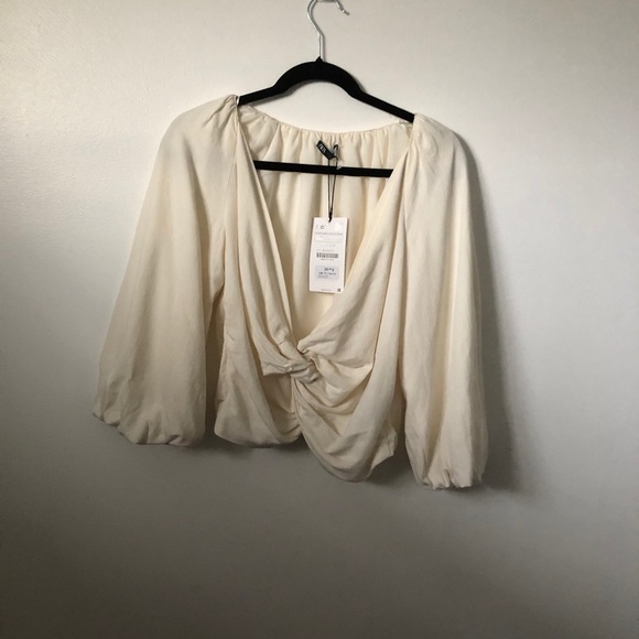 ZARA WHITE FRONT KNOT TOP - Picture 2 of 6